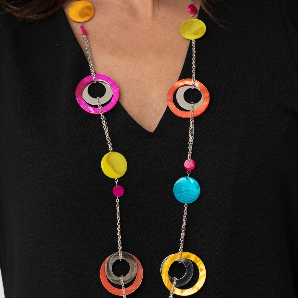 Necklace and earring set